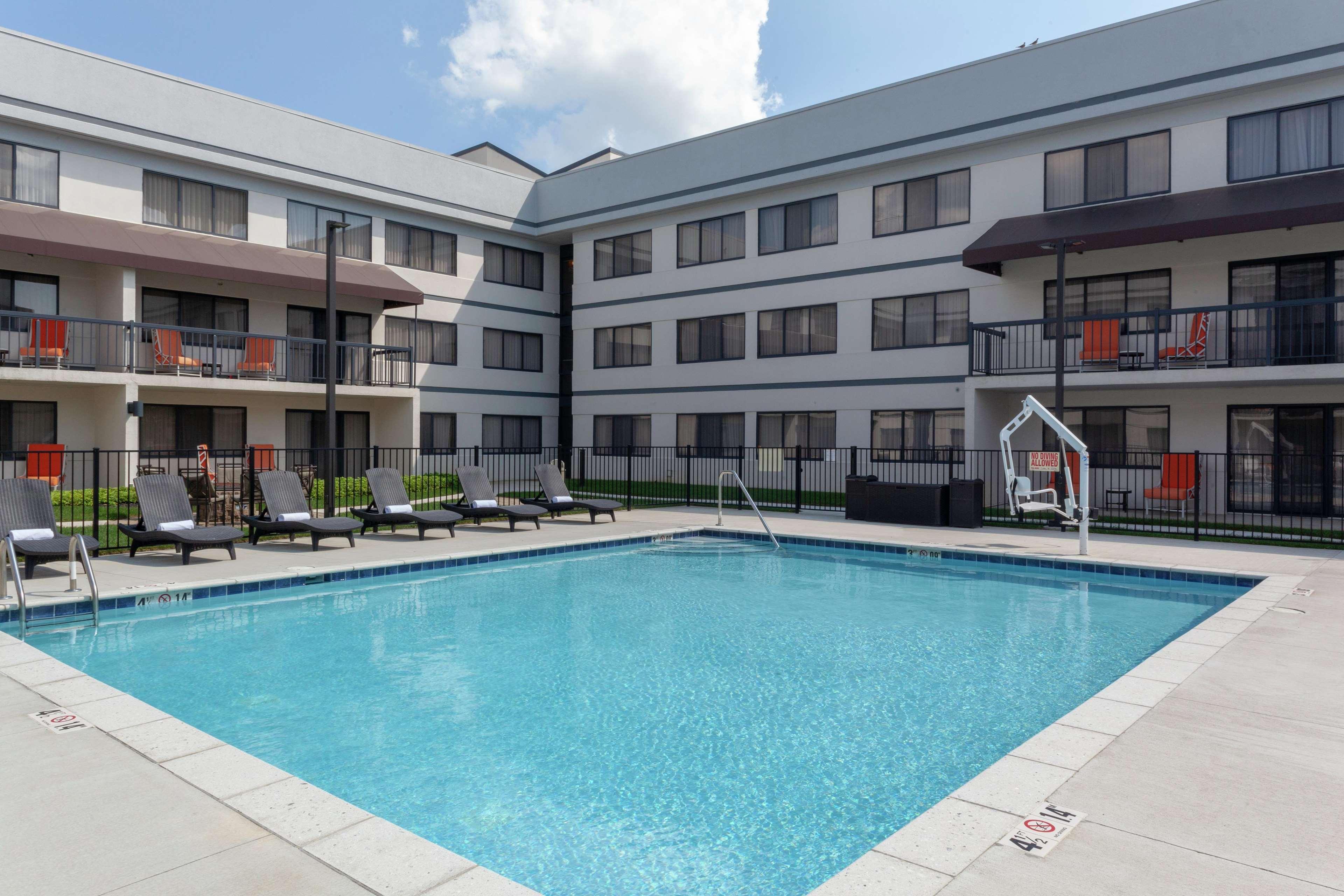 Doubletree Suites By Hilton Dayton/Miamisburg Extérieur photo