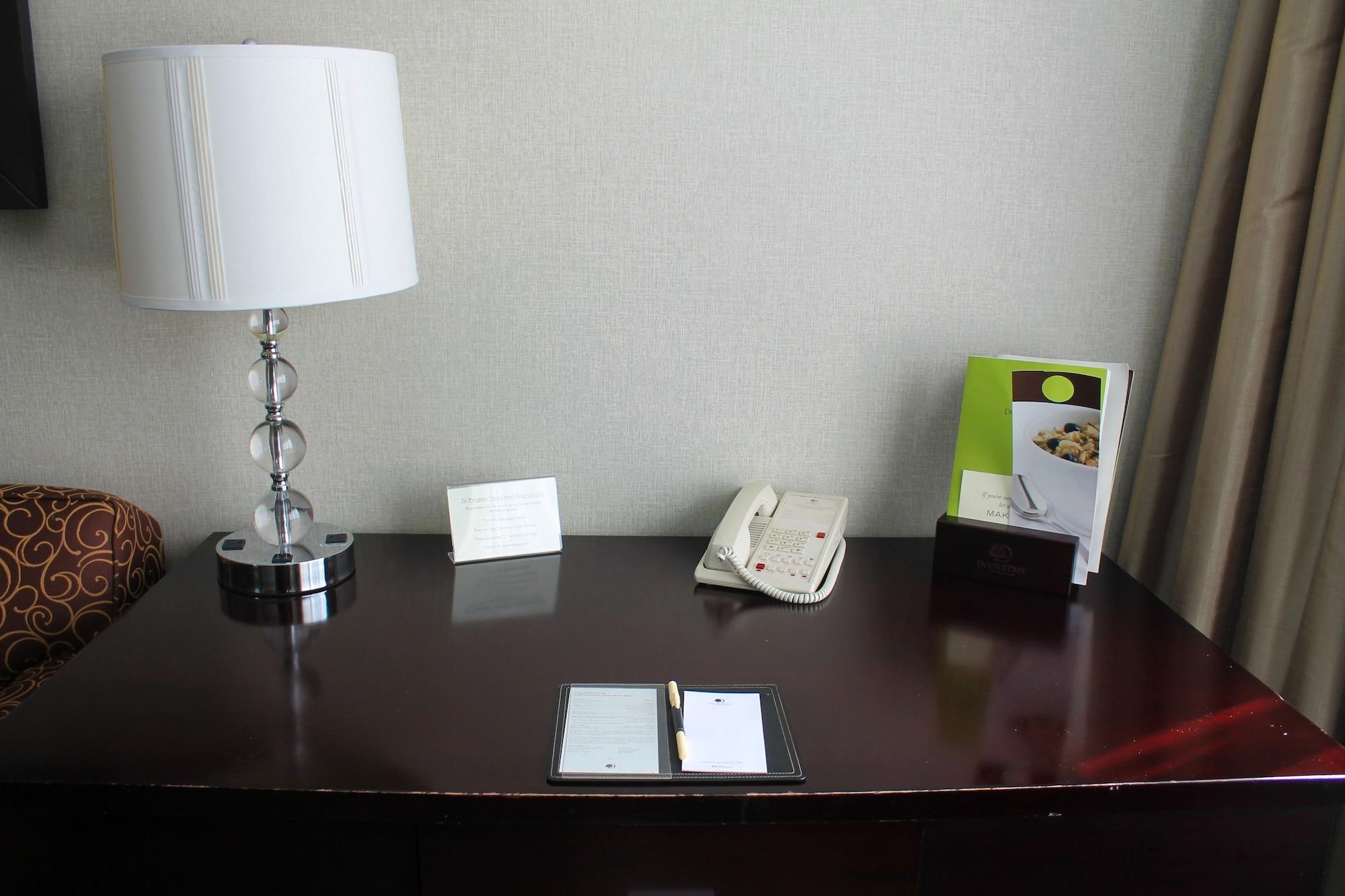 Doubletree Suites By Hilton Dayton/Miamisburg Extérieur photo
