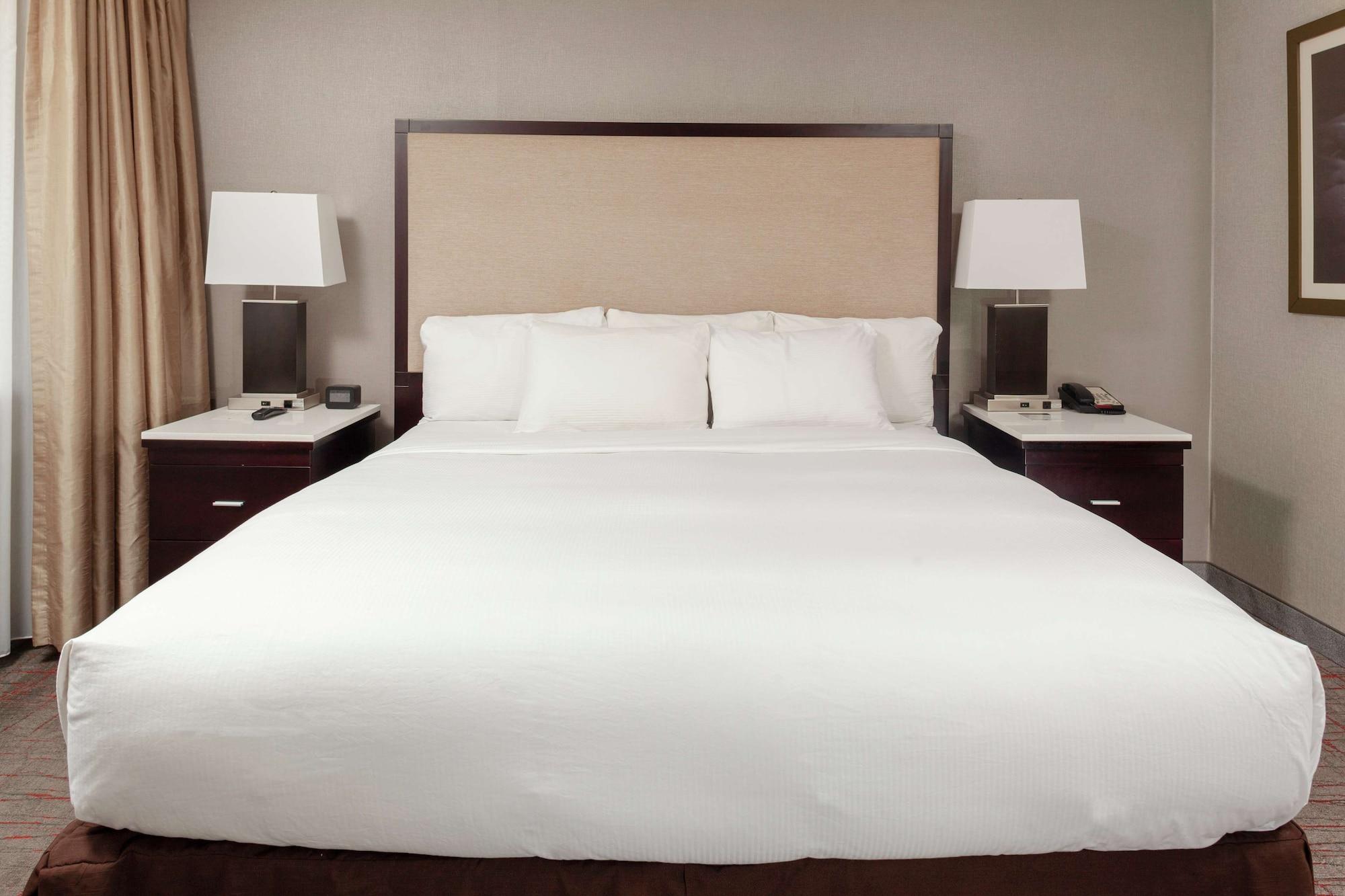 Doubletree Suites By Hilton Dayton/Miamisburg Extérieur photo